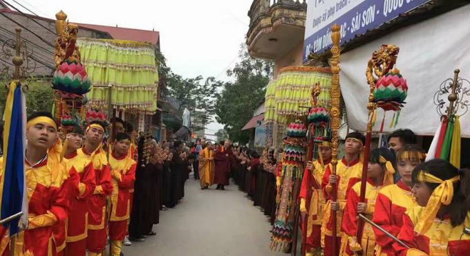 Dharma activities of Kyabje Khenchen Gosok Rinpoche in Vietnam in 2017(1)